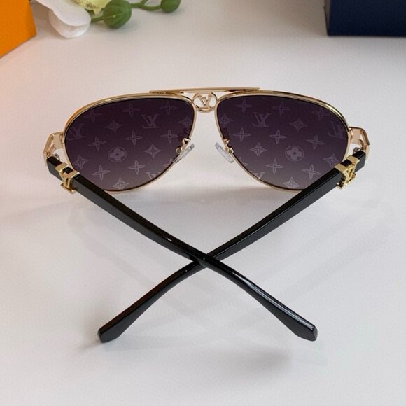 Louis Vuitton Aviator Sunglasses - Picture 3 of 8
